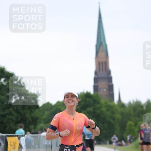 22.06.2025 - Viking Triathlon H.Heesch http://msf.ph/oto/8096316 22.06.2025 16:13:12 Laufen 130, 467 meine-sportfotos.de