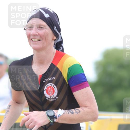 22.06.2025 - Viking Triathlon H.Heesch http://msf.ph/oto/8096317 22.06.2025 15:31:07 Laufen 425, 500 meine-sportfotos.de