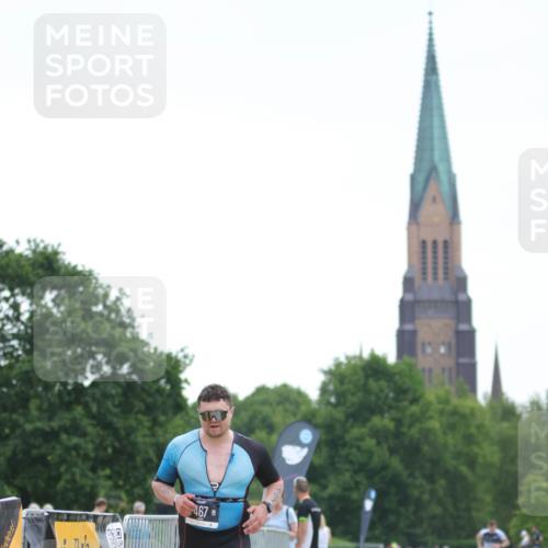 22.06.2025 - Viking Triathlon H.Heesch http://msf.ph/oto/8096350 22.06.2025 16:13:16 Laufen 130, 467 meine-sportfotos.de