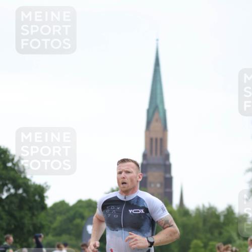 22.06.2025 - Viking Triathlon H.Heesch http://msf.ph/oto/8096412 22.06.2025 16:13:29 Laufen 76 meine-sportfotos.de