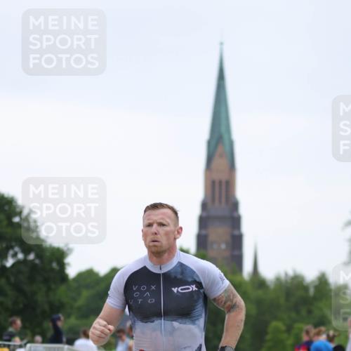 22.06.2025 - Viking Triathlon H.Heesch http://msf.ph/oto/8096420 22.06.2025 16:13:29 Laufen 76 meine-sportfotos.de
