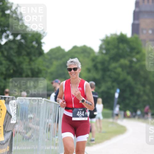 22.06.2025 - Viking Triathlon H.Heesch http://msf.ph/oto/8096438 22.06.2025 16:14:11 Laufen 484 meine-sportfotos.de