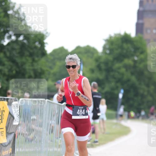 22.06.2025 - Viking Triathlon H.Heesch http://msf.ph/oto/8096441 22.06.2025 16:14:11 Laufen 484 meine-sportfotos.de
