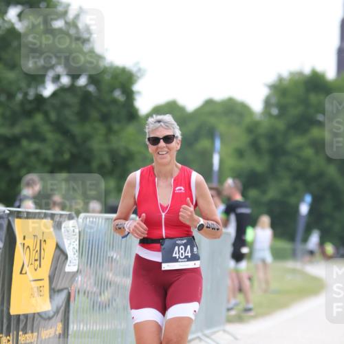 22.06.2025 - Viking Triathlon H.Heesch http://msf.ph/oto/8096457 22.06.2025 16:14:12 Laufen 484 meine-sportfotos.de