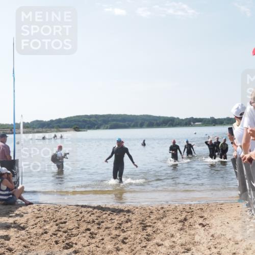 22.06.2025 - Viking Triathlon MichiJ http://msf.ph/oto/8096461 22.06.2025 10:41:40 Schwimmen 58, 142, 194, 220, 505, 625, 629 meine-sportfotos.de