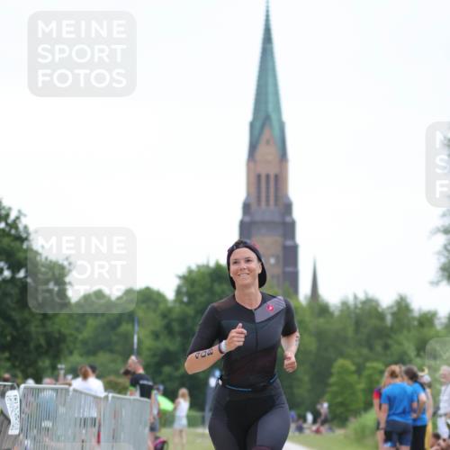 22.06.2025 - Viking Triathlon H.Heesch http://msf.ph/oto/8096511 22.06.2025 16:14:31 Laufen 408 meine-sportfotos.de