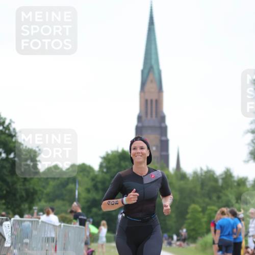 22.06.2025 - Viking Triathlon H.Heesch http://msf.ph/oto/8096515 22.06.2025 16:14:31 Laufen 408 meine-sportfotos.de