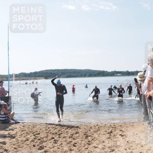 22.06.2025 - Viking Triathlon MichiJ http://msf.ph/oto/8096516 22.06.2025 10:41:41 Schwimmen 58, 142, 194, 220, 221, 505, 625, 629 meine-sportfotos.de
