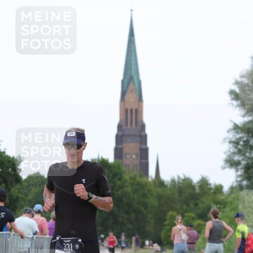22.06.2025 - Viking Triathlon H.Heesch http://msf.ph/oto/8096522 22.06.2025 15:31:41 Laufen 143, 331 meine-sportfotos.de