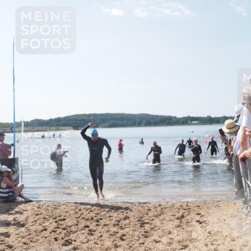 22.06.2025 - Viking Triathlon MichiJ http://msf.ph/oto/8096537 22.06.2025 10:41:42 Schwimmen 58, 142, 194, 220, 221, 505, 625, 629 meine-sportfotos.de
