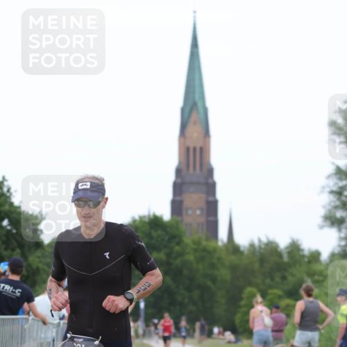 22.06.2025 - Viking Triathlon H.Heesch http://msf.ph/oto/8096543 22.06.2025 15:31:41 Laufen 143, 331 meine-sportfotos.de