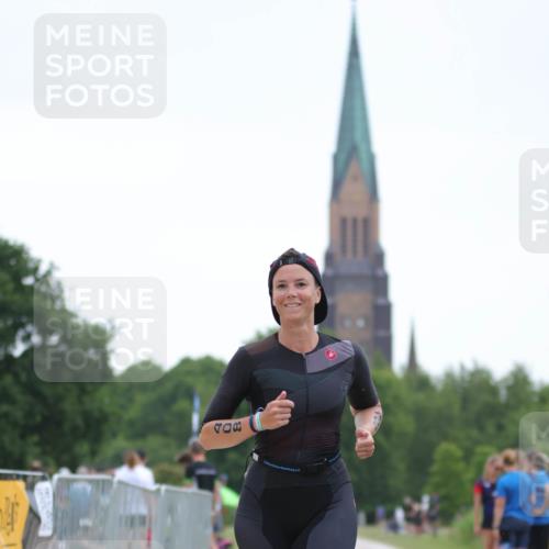 22.06.2025 - Viking Triathlon H.Heesch http://msf.ph/oto/8096548 22.06.2025 16:14:32 Laufen 408 meine-sportfotos.de