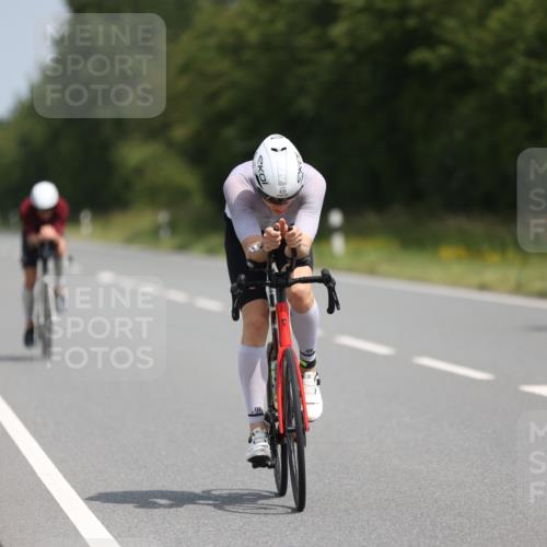 22.06.2025 - Viking Triathlon Yannick Fuchs http://msf.ph/oto/8096556 22.06.2025 11:59:02 Radfahren 81, 100, 435, 460, 492, 527 meine-sportfotos.de