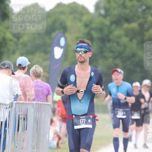 22.06.2025 - Viking Triathlon H.Heesch http://msf.ph/oto/8096609 22.06.2025 15:32:05 Laufen 177 meine-sportfotos.de