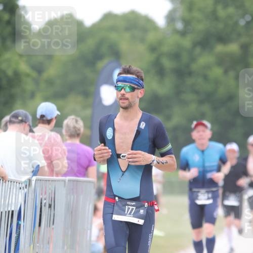 22.06.2025 - Viking Triathlon H.Heesch http://msf.ph/oto/8096633 22.06.2025 15:32:05 Laufen 177 meine-sportfotos.de