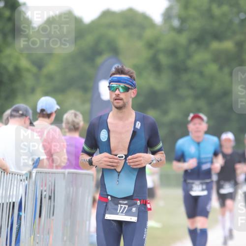 22.06.2025 - Viking Triathlon H.Heesch http://msf.ph/oto/8096644 22.06.2025 15:32:05 Laufen 177 meine-sportfotos.de