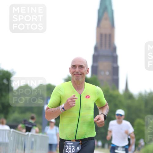 22.06.2025 - Viking Triathlon H.Heesch http://msf.ph/oto/8096669 22.06.2025 16:16:34 Laufen 263, 459 meine-sportfotos.de