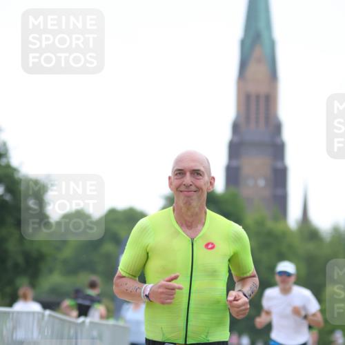 22.06.2025 - Viking Triathlon H.Heesch http://msf.ph/oto/8096672 22.06.2025 16:16:34 Laufen 263, 459 meine-sportfotos.de