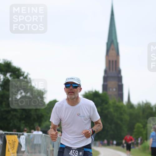 22.06.2025 - Viking Triathlon H.Heesch http://msf.ph/oto/8096697 22.06.2025 16:16:38 Laufen 263, 459 meine-sportfotos.de