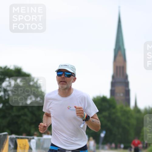 22.06.2025 - Viking Triathlon H.Heesch http://msf.ph/oto/8096712 22.06.2025 16:16:38 Laufen 263, 459 meine-sportfotos.de