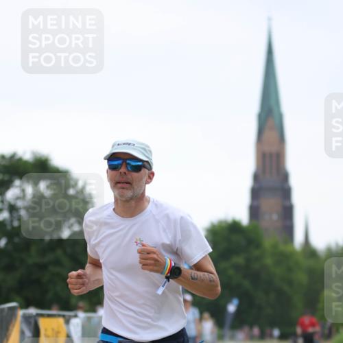 22.06.2025 - Viking Triathlon H.Heesch http://msf.ph/oto/8096717 22.06.2025 16:16:39 Laufen 263, 459 meine-sportfotos.de