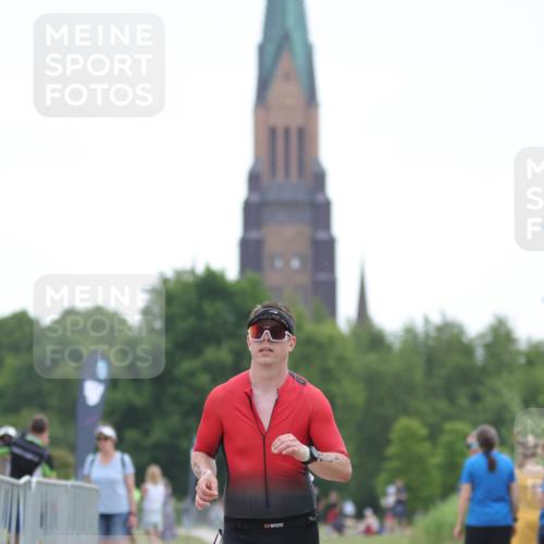 22.06.2025 - Viking Triathlon H.Heesch http://msf.ph/oto/8096725 22.06.2025 16:16:51 Laufen 106 meine-sportfotos.de