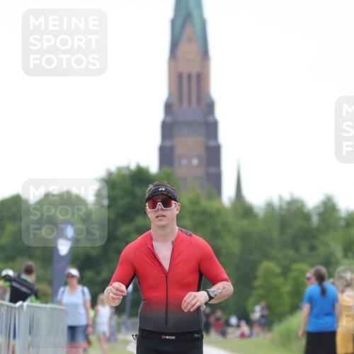 22.06.2025 - Viking Triathlon H.Heesch http://msf.ph/oto/8096738 22.06.2025 16:16:51 Laufen 106 meine-sportfotos.de