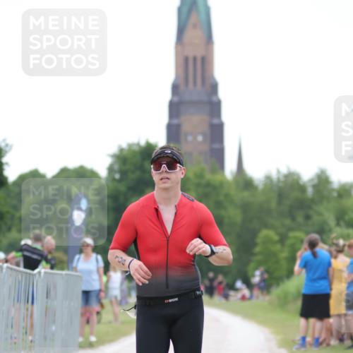 22.06.2025 - Viking Triathlon H.Heesch http://msf.ph/oto/8096750 22.06.2025 16:16:51 Laufen 106 meine-sportfotos.de