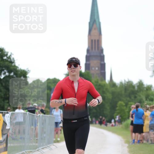 22.06.2025 - Viking Triathlon H.Heesch http://msf.ph/oto/8096778 22.06.2025 16:16:52 Laufen 106 meine-sportfotos.de