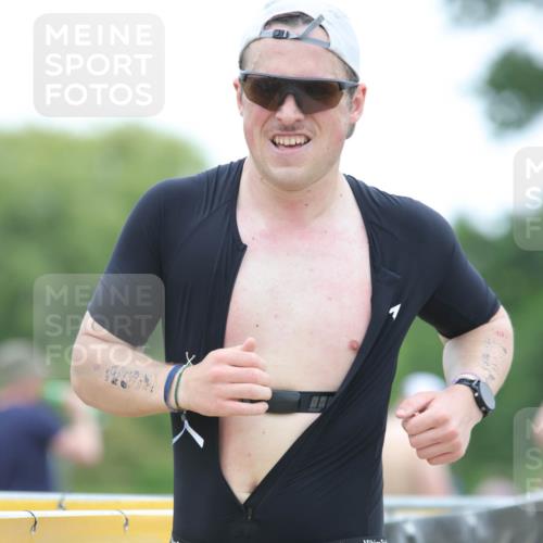 22.06.2025 - Viking Triathlon H.Heesch http://msf.ph/oto/8096788 22.06.2025 15:32:14 Laufen 297, 363, 442 meine-sportfotos.de