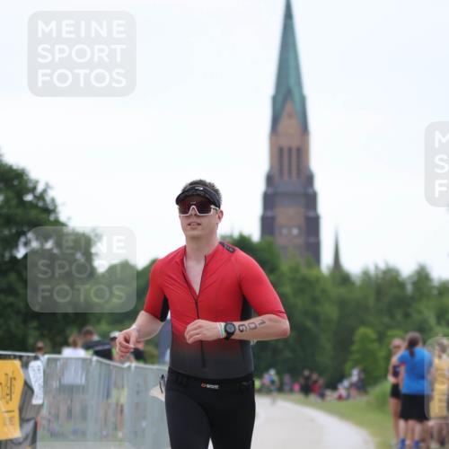 22.06.2025 - Viking Triathlon H.Heesch http://msf.ph/oto/8096791 22.06.2025 16:16:52 Laufen 106 meine-sportfotos.de