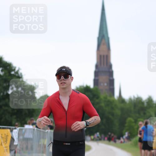 22.06.2025 - Viking Triathlon H.Heesch http://msf.ph/oto/8096798 22.06.2025 16:16:52 Laufen 106 meine-sportfotos.de