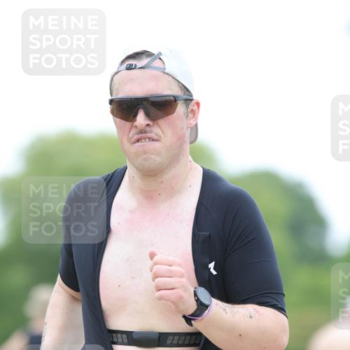 22.06.2025 - Viking Triathlon H.Heesch http://msf.ph/oto/8096807 22.06.2025 15:32:14 Laufen 297, 363, 442 meine-sportfotos.de