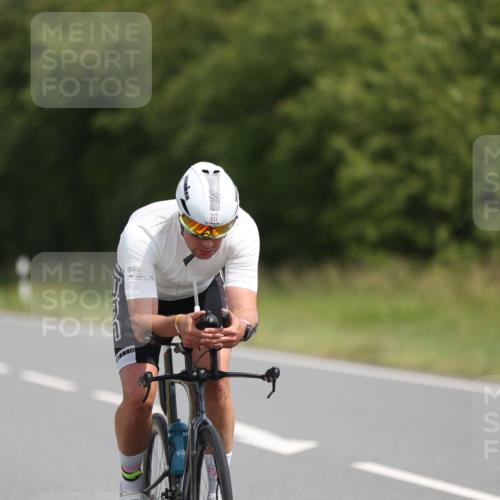 22.06.2025 - Viking Triathlon Yannick Fuchs http://msf.ph/oto/8096837 22.06.2025 11:59:25 Radfahren 2, 7, 87, 193, 196, 301, 611, 627, 661 meine-sportfotos.de