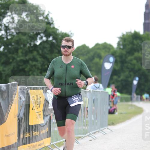 22.06.2025 - Viking Triathlon H.Heesch http://msf.ph/oto/8096858 22.06.2025 16:18:11 Laufen 186 meine-sportfotos.de