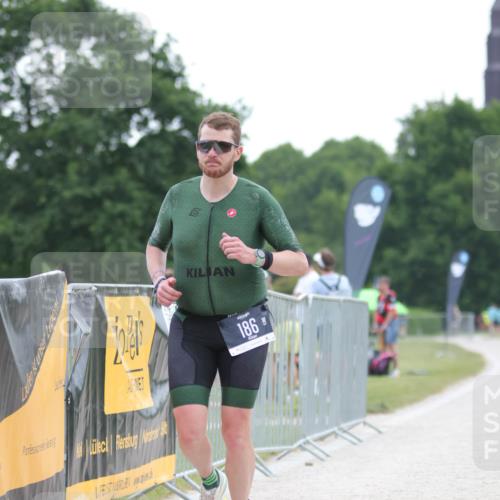 22.06.2025 - Viking Triathlon H.Heesch http://msf.ph/oto/8096862 22.06.2025 16:18:11 Laufen 186 meine-sportfotos.de