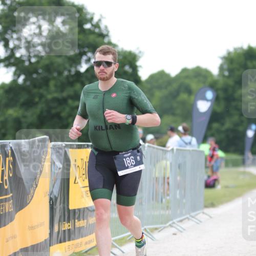 22.06.2025 - Viking Triathlon H.Heesch http://msf.ph/oto/8096872 22.06.2025 16:18:11 Laufen 186 meine-sportfotos.de