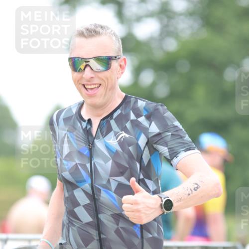 22.06.2025 - Viking Triathlon H.Heesch http://msf.ph/oto/8096886 22.06.2025 15:32:39 Laufen 469 meine-sportfotos.de