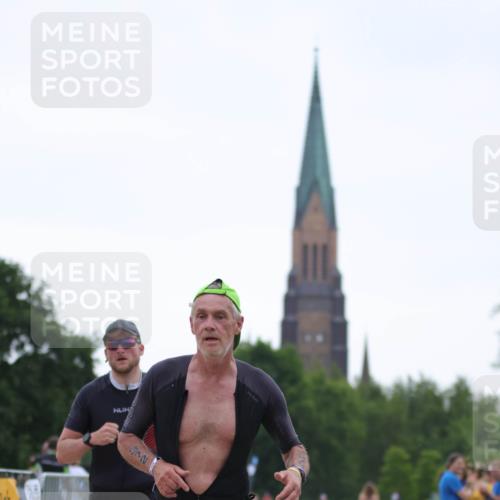 22.06.2025 - Viking Triathlon H.Heesch http://msf.ph/oto/8096903 22.06.2025 16:19:27 Laufen 191, 372 meine-sportfotos.de