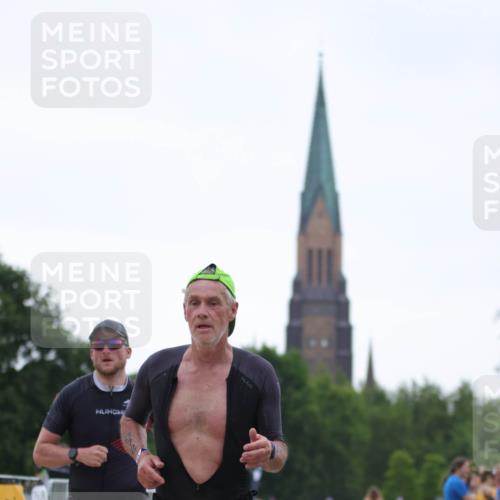 22.06.2025 - Viking Triathlon H.Heesch http://msf.ph/oto/8096909 22.06.2025 16:19:28 Laufen 191, 372 meine-sportfotos.de