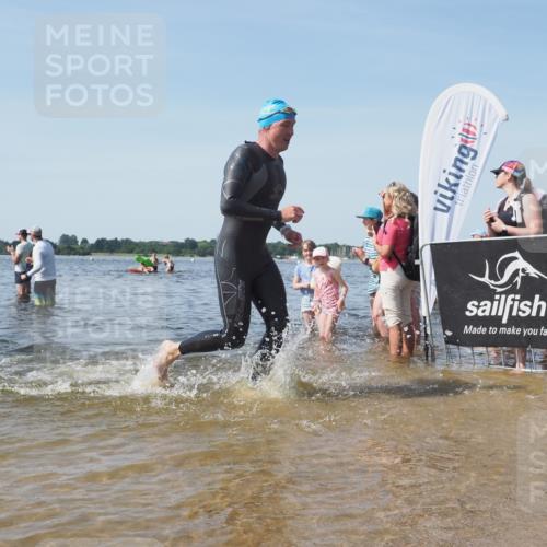 22.06.2025 - Viking Triathlon KatJ http://msf.ph/oto/8096912 22.06.2025 10:31:20 Schwimmen 3, 8, 216, 236, 311, 330, 469 meine-sportfotos.de