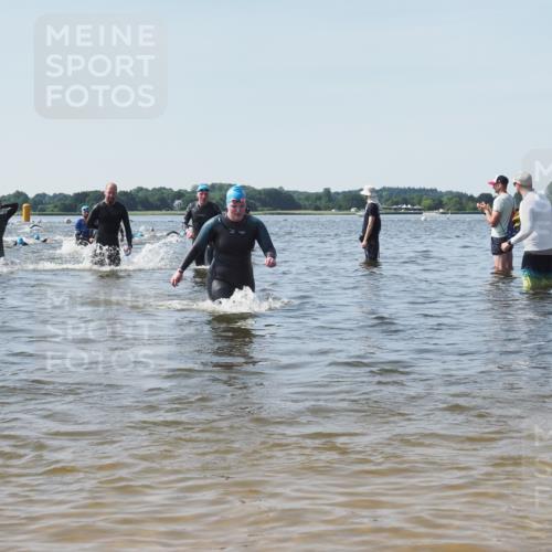 22.06.2025 - Viking Triathlon KatJ http://msf.ph/oto/8096925 22.06.2025 10:31:25 Schwimmen 3, 8, 236, 311, 469, 613, 648 meine-sportfotos.de