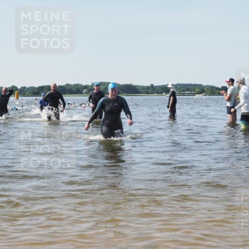 22.06.2025 - Viking Triathlon KatJ http://msf.ph/oto/8096930 22.06.2025 10:31:25 Schwimmen 3, 8, 236, 311, 469, 613, 648 meine-sportfotos.de