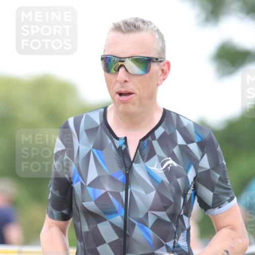 22.06.2025 - Viking Triathlon H.Heesch http://msf.ph/oto/8096944 22.06.2025 15:32:40 Laufen 469 meine-sportfotos.de
