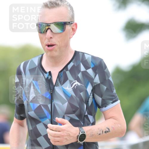 22.06.2025 - Viking Triathlon H.Heesch http://msf.ph/oto/8096956 22.06.2025 15:32:40 Laufen 469 meine-sportfotos.de