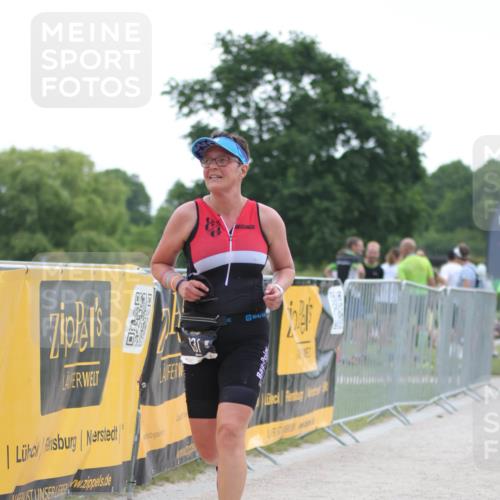 22.06.2025 - Viking Triathlon H.Heesch http://msf.ph/oto/8096967 22.06.2025 16:20:07 Laufen 74, 131 meine-sportfotos.de