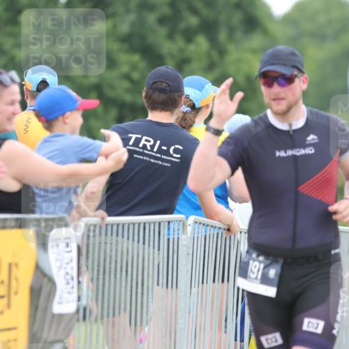 22.06.2025 - Viking Triathlon H.Heesch http://msf.ph/oto/8096970 22.06.2025 15:33:11 Laufen 191, 459 meine-sportfotos.de