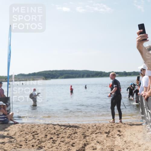 22.06.2025 - Viking Triathlon MichiJ http://msf.ph/oto/8096980 22.06.2025 10:42:02 Schwimmen 78, 159, 199, 221 meine-sportfotos.de