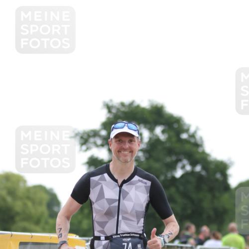 22.06.2025 - Viking Triathlon H.Heesch http://msf.ph/oto/8096989 22.06.2025 16:20:12 Laufen 74, 131 meine-sportfotos.de