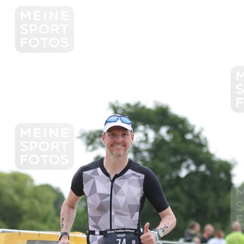 22.06.2025 - Viking Triathlon H.Heesch http://msf.ph/oto/8096995 22.06.2025 16:20:13 Laufen 74 meine-sportfotos.de